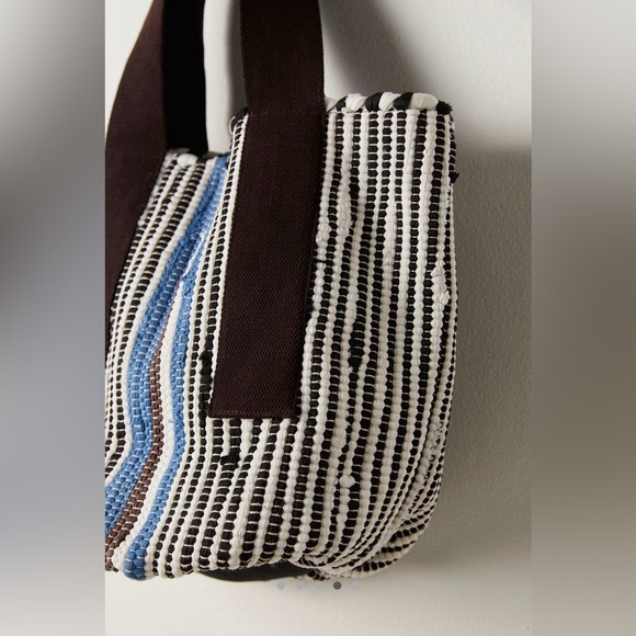 free people Driftwood Rug Tote Bag - Picture 5 of 13